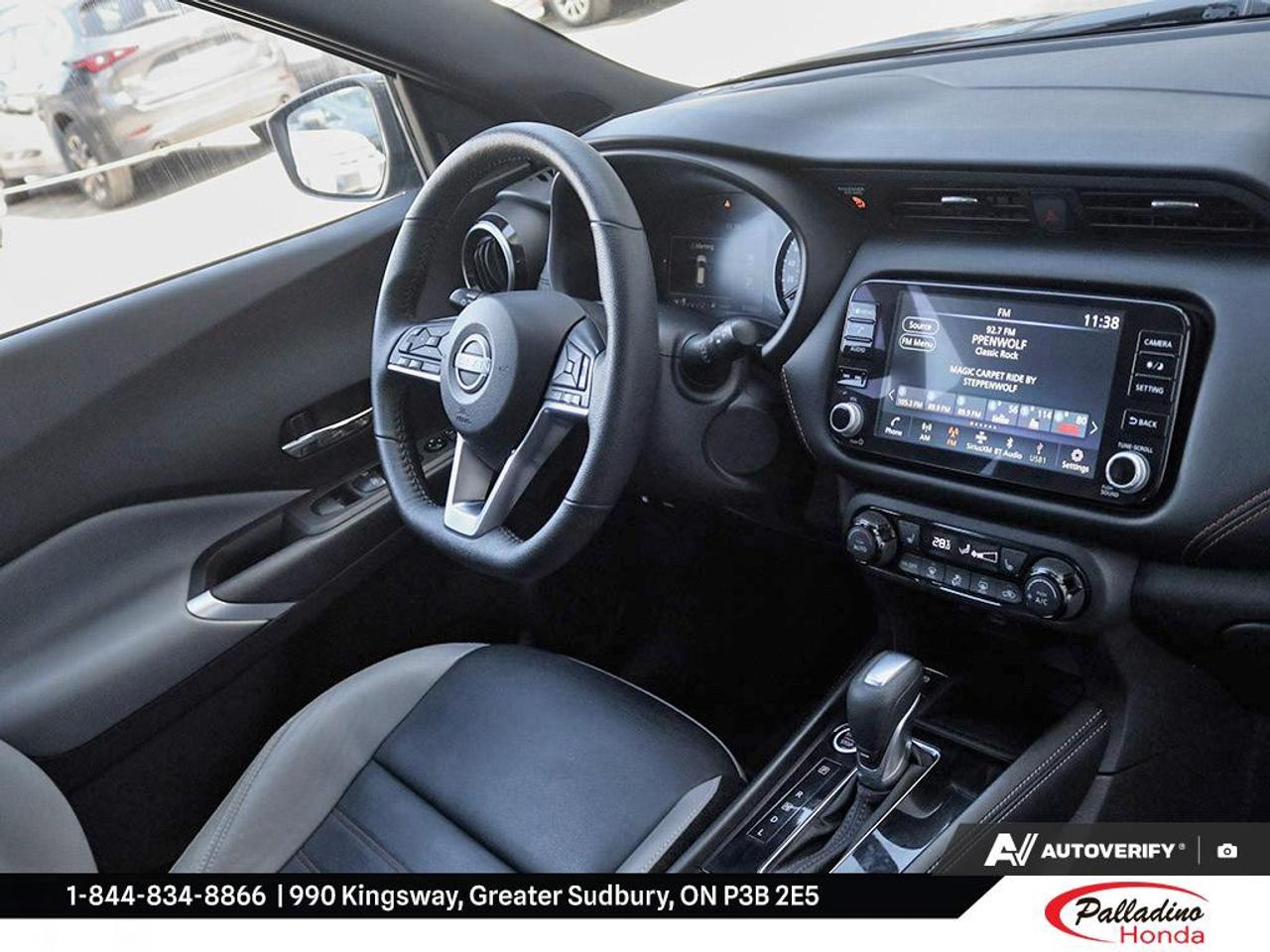 2024 Nissan Kicks SR Photo