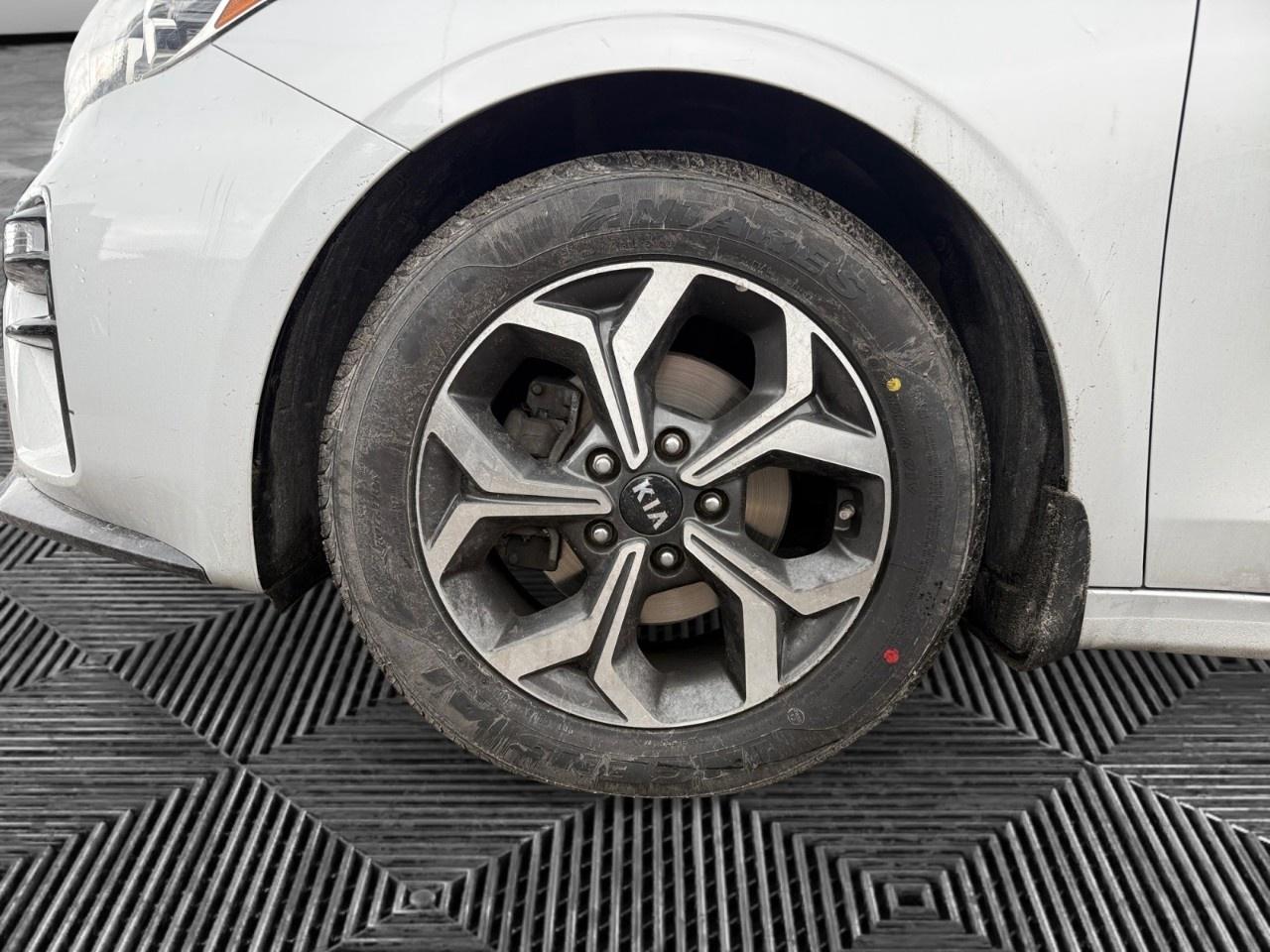 2020 Kia Forte EX IVT Photo