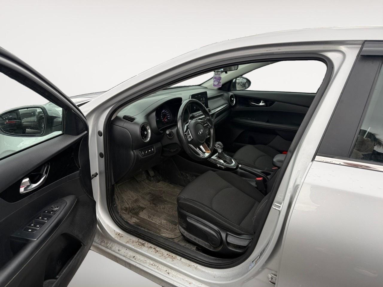 2020 Kia Forte EX IVT Photo