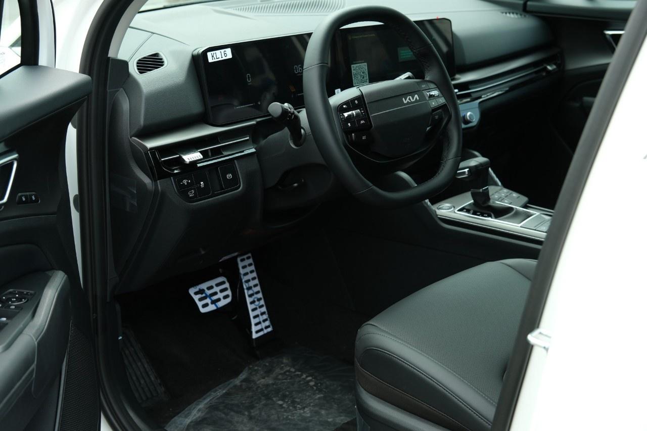 2026 Kia Sportage EX Premium AWD w/Black Interior Photo