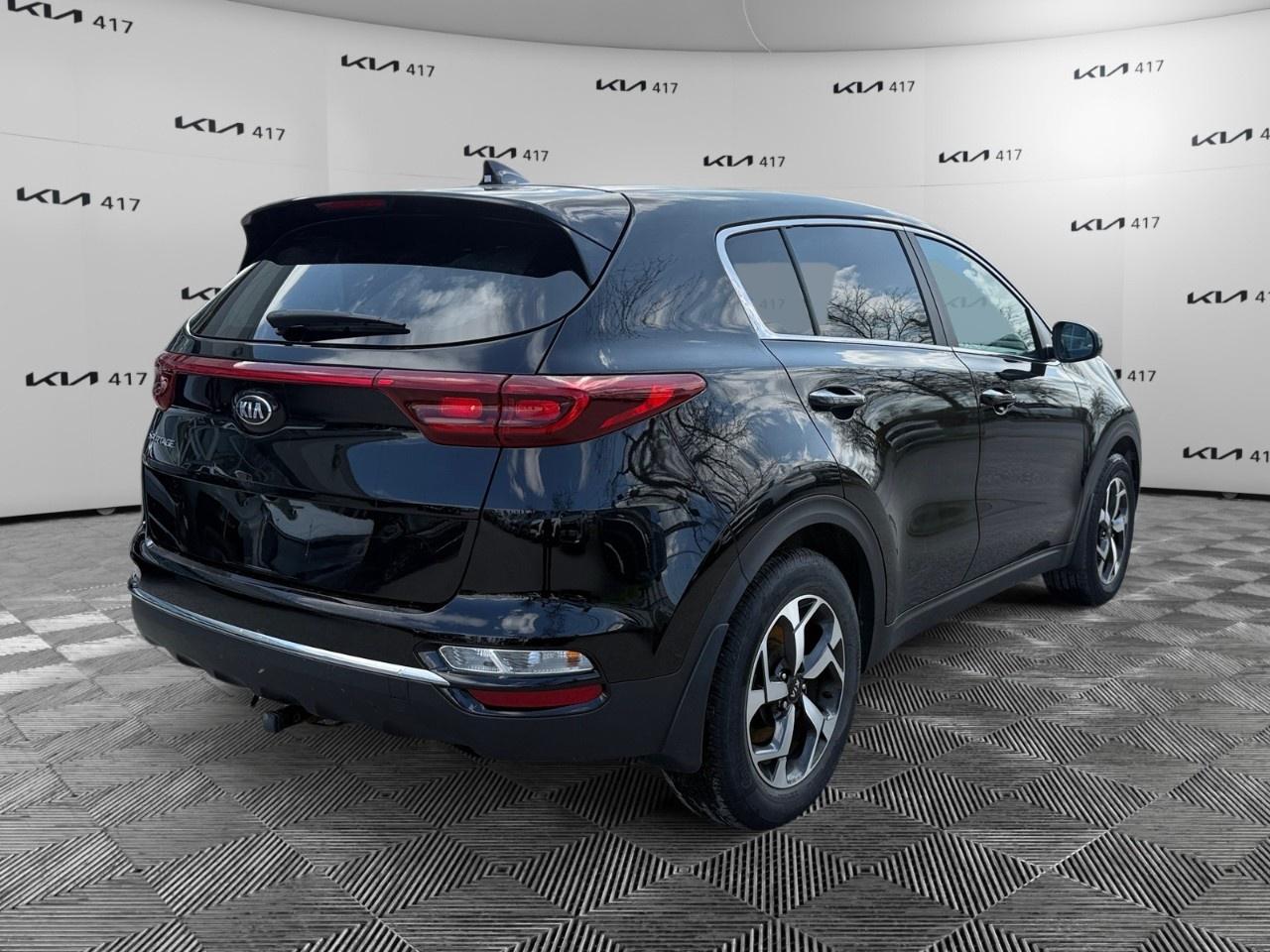 2022 Kia Sportage LX FWD Photo4