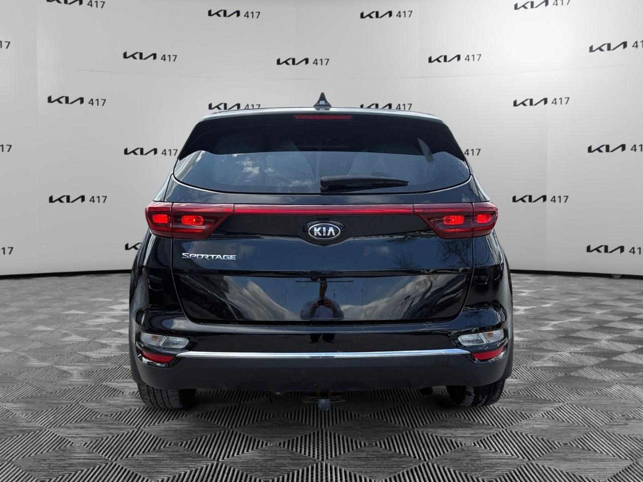 2022 Kia Sportage LX FWD Photo3