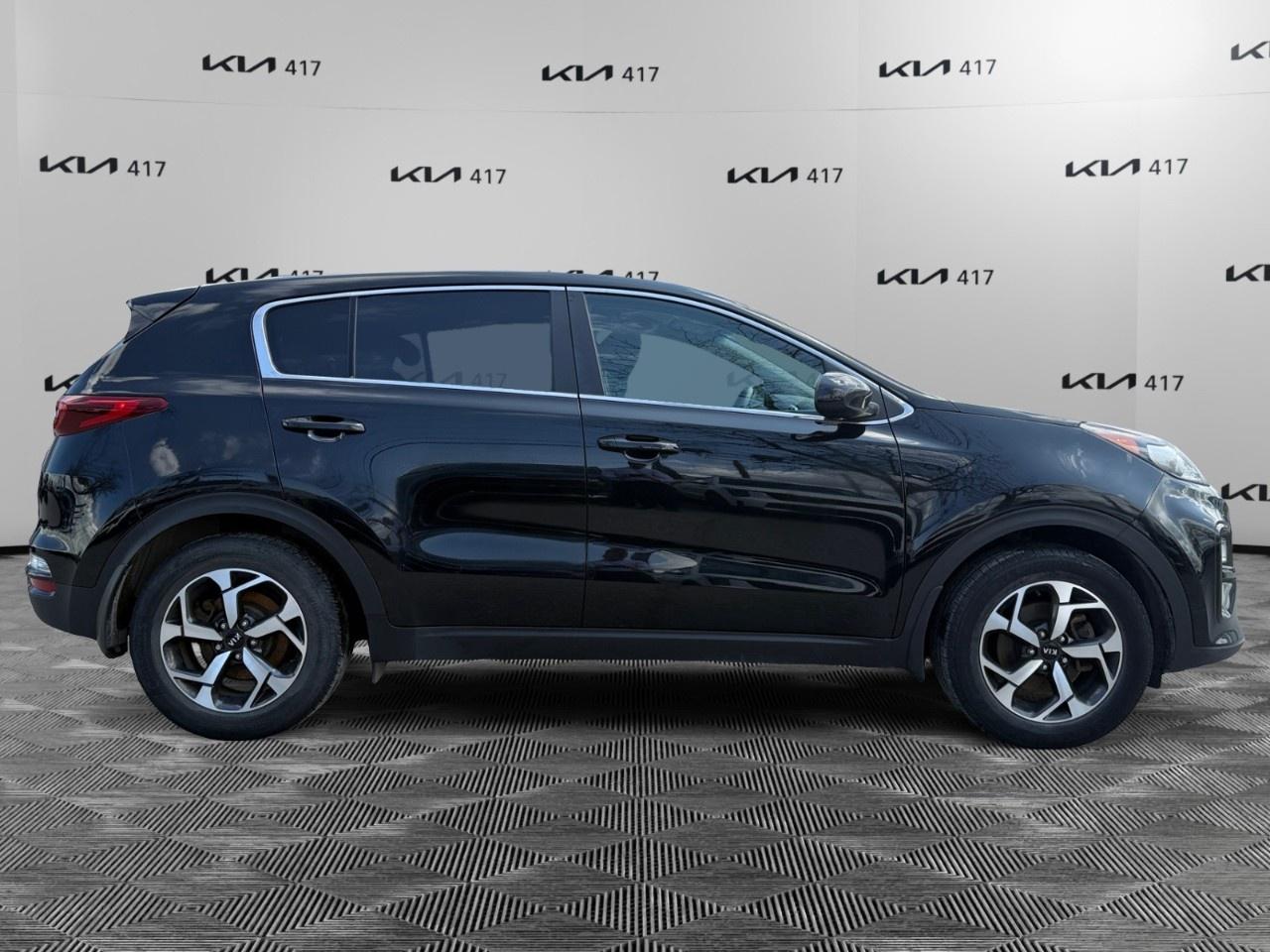 2022 Kia Sportage LX FWD Photo