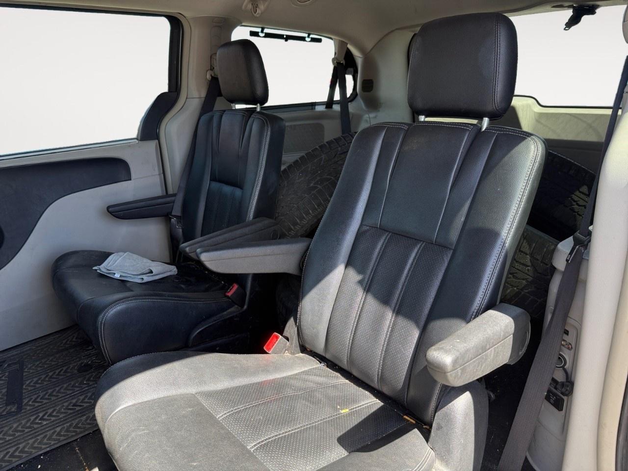 2015 Chrysler Town & Country 4dr Wgn Touring w/Leather Photo