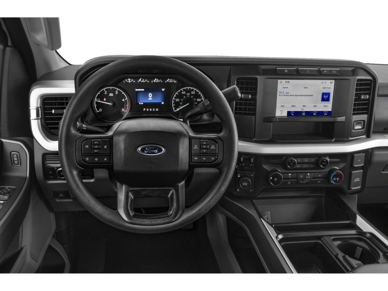 2026 Ford F-350 Super Duty DRW XLT 4WD CREW CAB 8' BOX Photo3