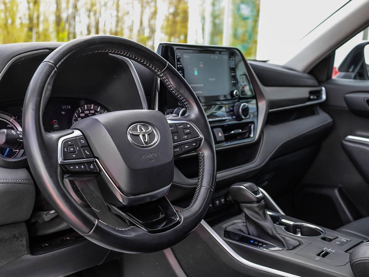 2021 Toyota Highlander HYBRID XLE LEATHER SEATS-HEATED SEATS-MOONROOF-BACK UP CAMERA-BLUETOOTH- Photo