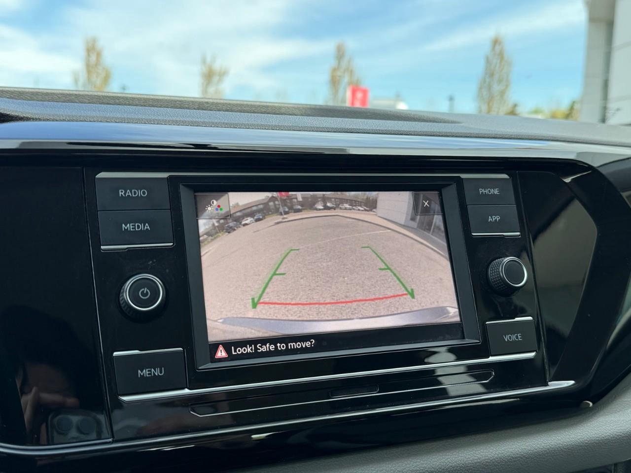 2022 Volkswagen Taos Trendline Photo