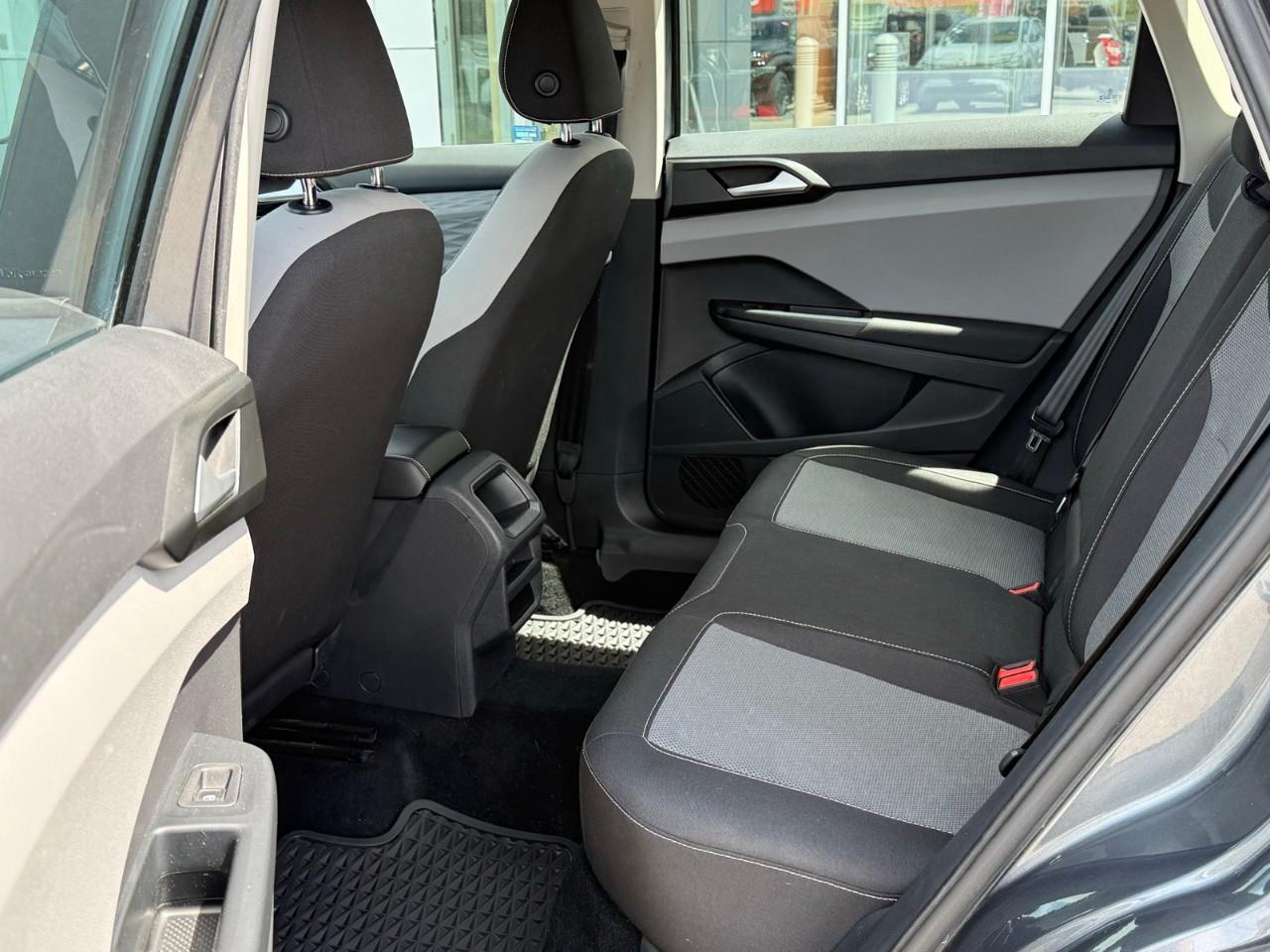 2022 Volkswagen Taos Trendline Photo