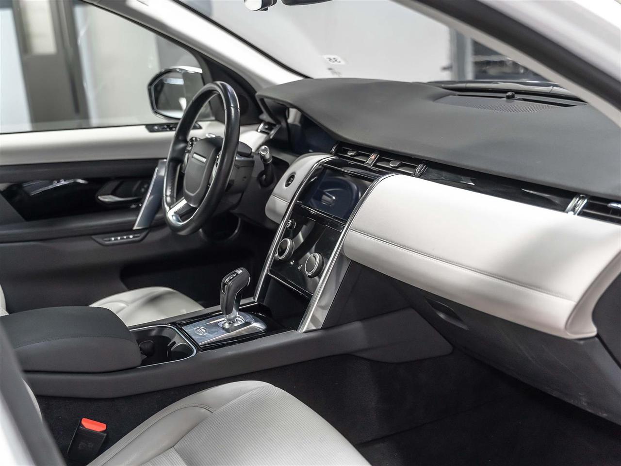 2020 Land Rover Discovery Sport SE|P250|Adaptive Cruise Control|Meridian Sound|Low Kilometers Photo