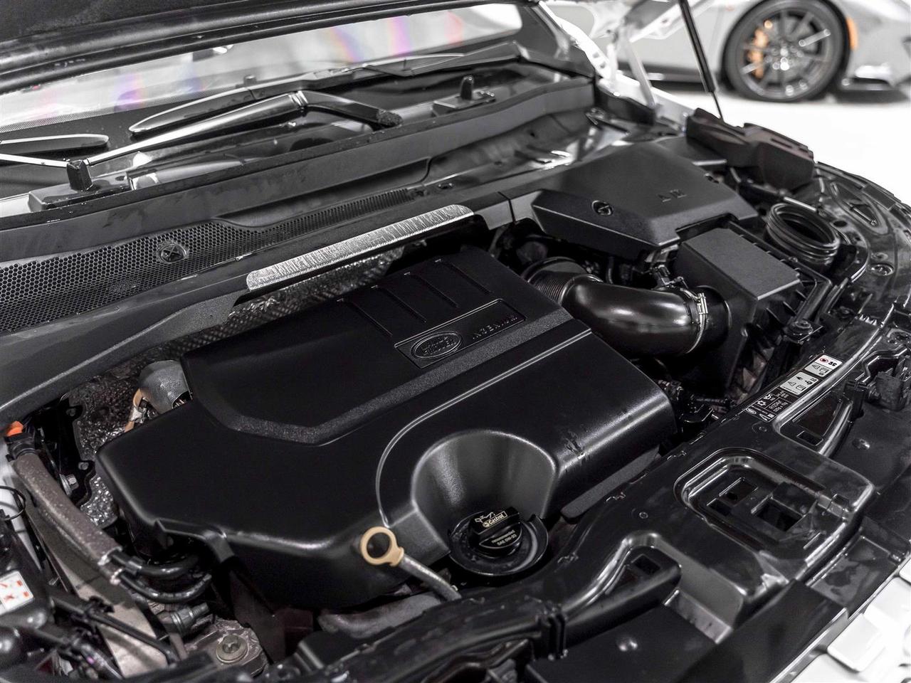 2020 Land Rover Discovery Sport SE|P250|Adaptive Cruise Control|Meridian Sound|Low Kilometers Photo