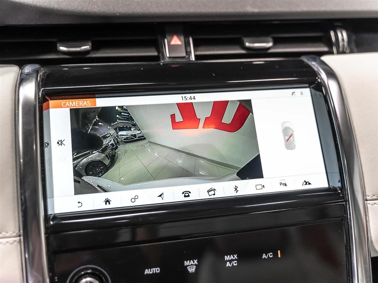 2020 Land Rover Discovery Sport SE|P250|Adaptive Cruise Control|Meridian Sound|Low Kilometers Photo