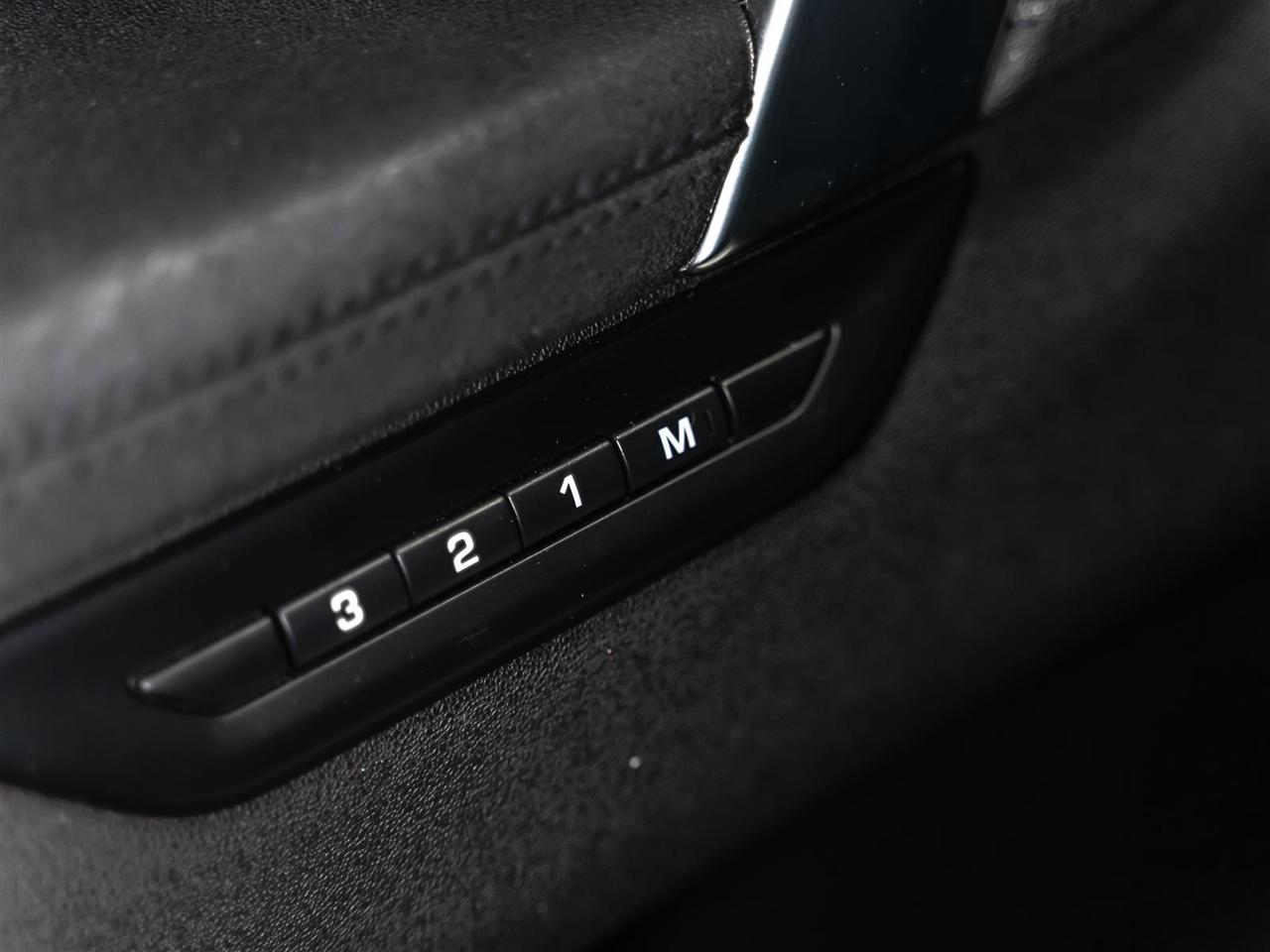 2020 Land Rover Discovery Sport SE|P250|Adaptive Cruise Control|Meridian Sound|Low Kilometers Photo