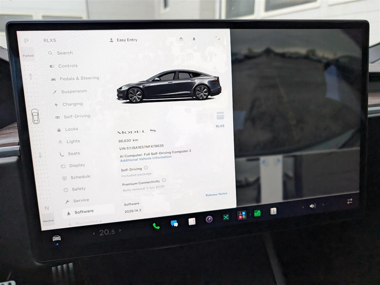 2022 Tesla Model S AWD - YOKE STEERING Photo