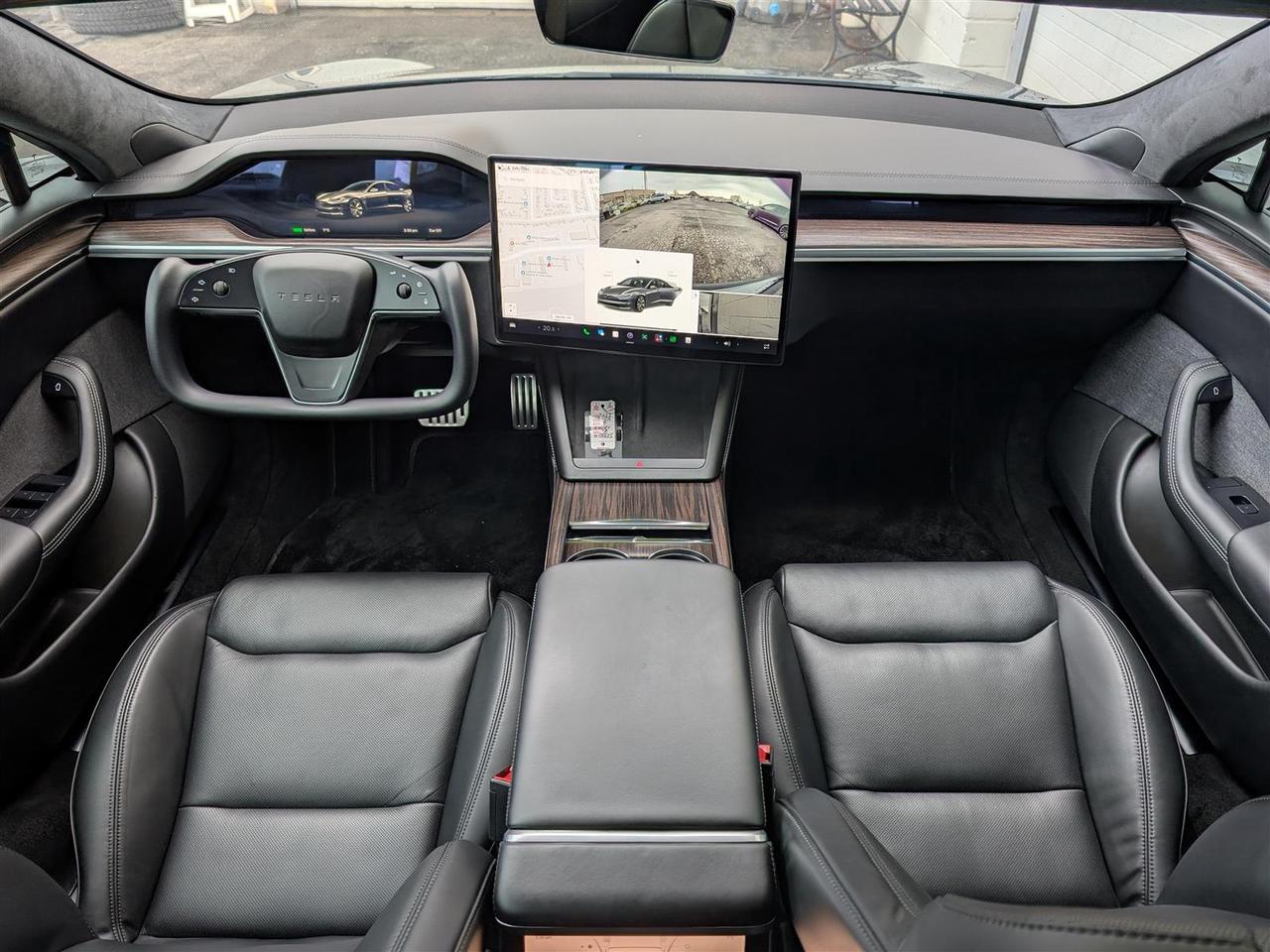 2022 Tesla Model S AWD - YOKE STEERING Photo
