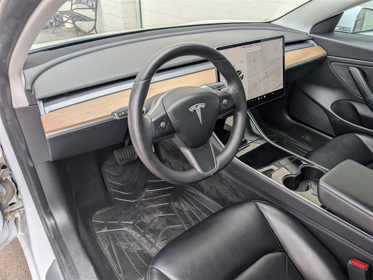2020 Tesla Model 3 LONG RANGE AWD - DUAL MOTOR Photo