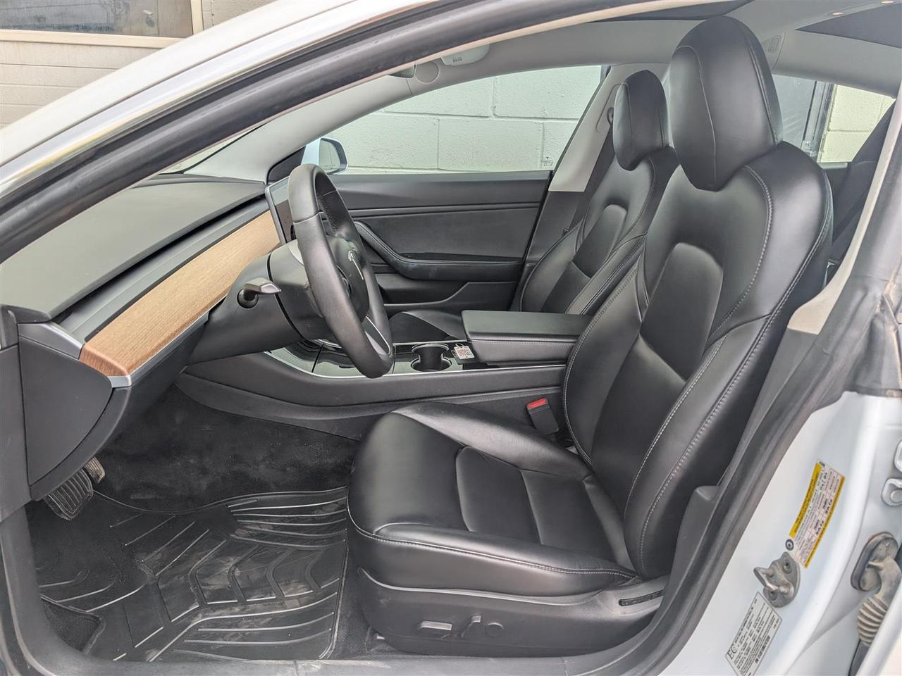 2020 Tesla Model 3 LONG RANGE AWD - DUAL MOTOR Photo
