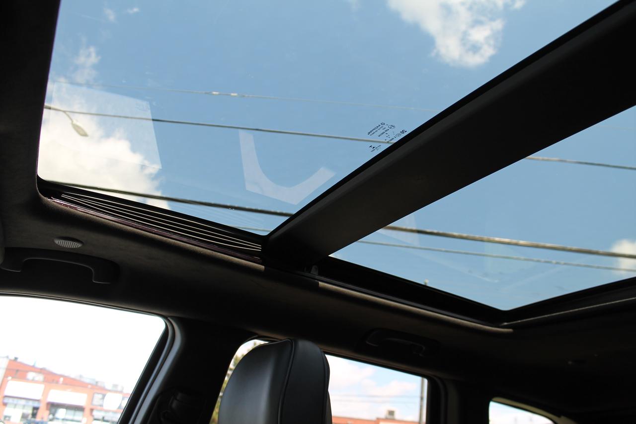 2015 Jeep Grand Cherokee Summit Photo