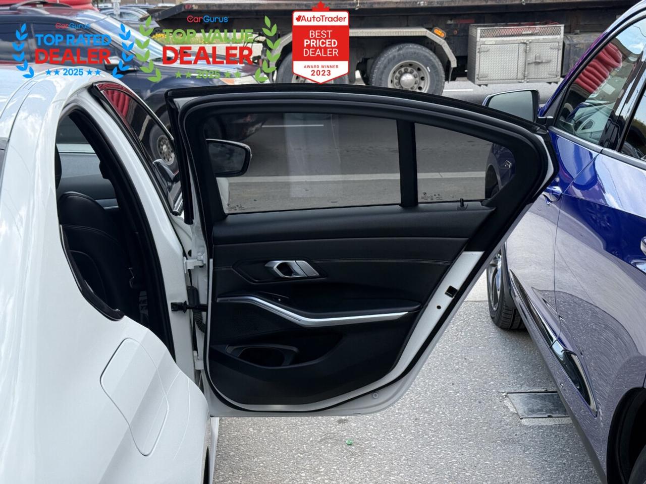 2019 BMW 3 Series 330i //M PKG | HUD | NAVI | LOADED Photo
