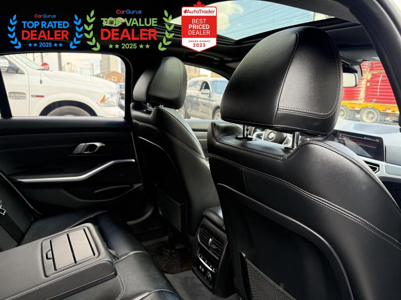 2019 BMW 3 Series 330i //M PKG | HUD | NAVI | LOADED Photo