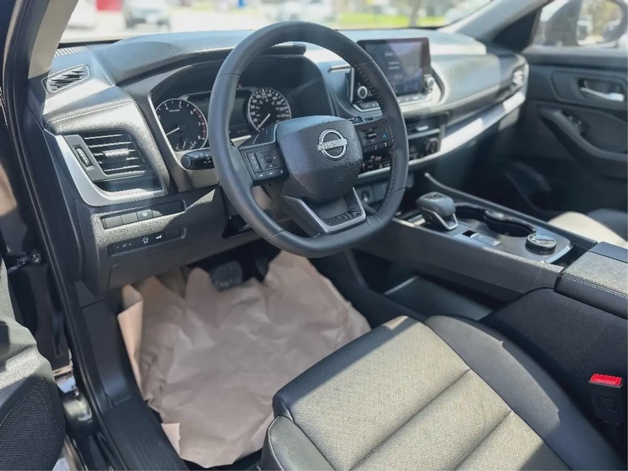 2025 Nissan Rogue SV MIDNIGHT EDITION Photo