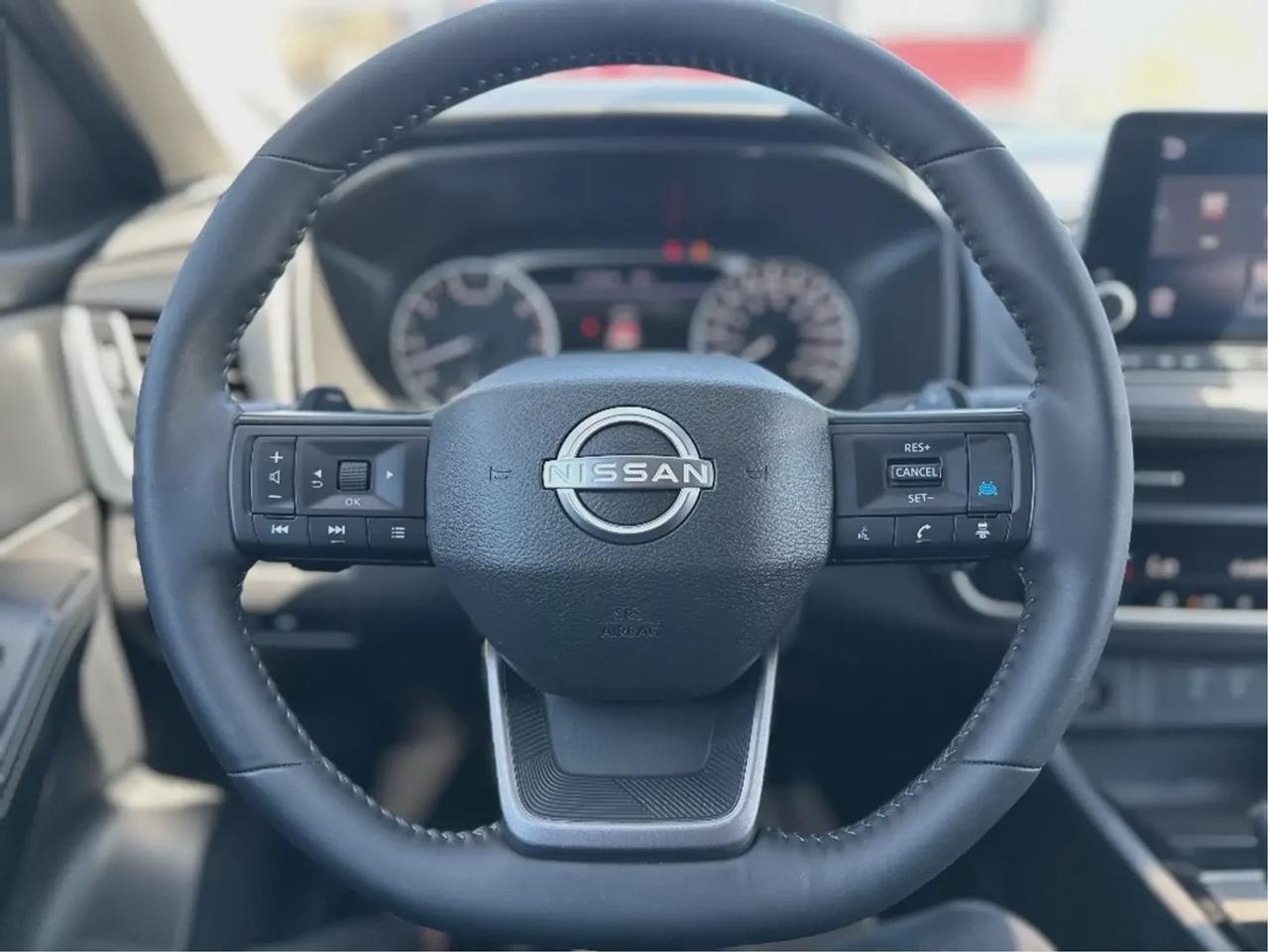 2025 Nissan Rogue SV MIDNIGHT EDITION Photo