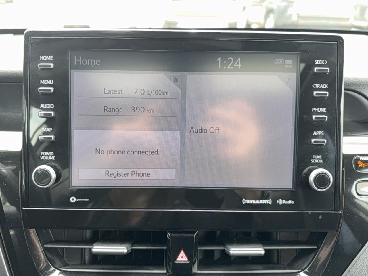 2024 Toyota Camry SE Photo