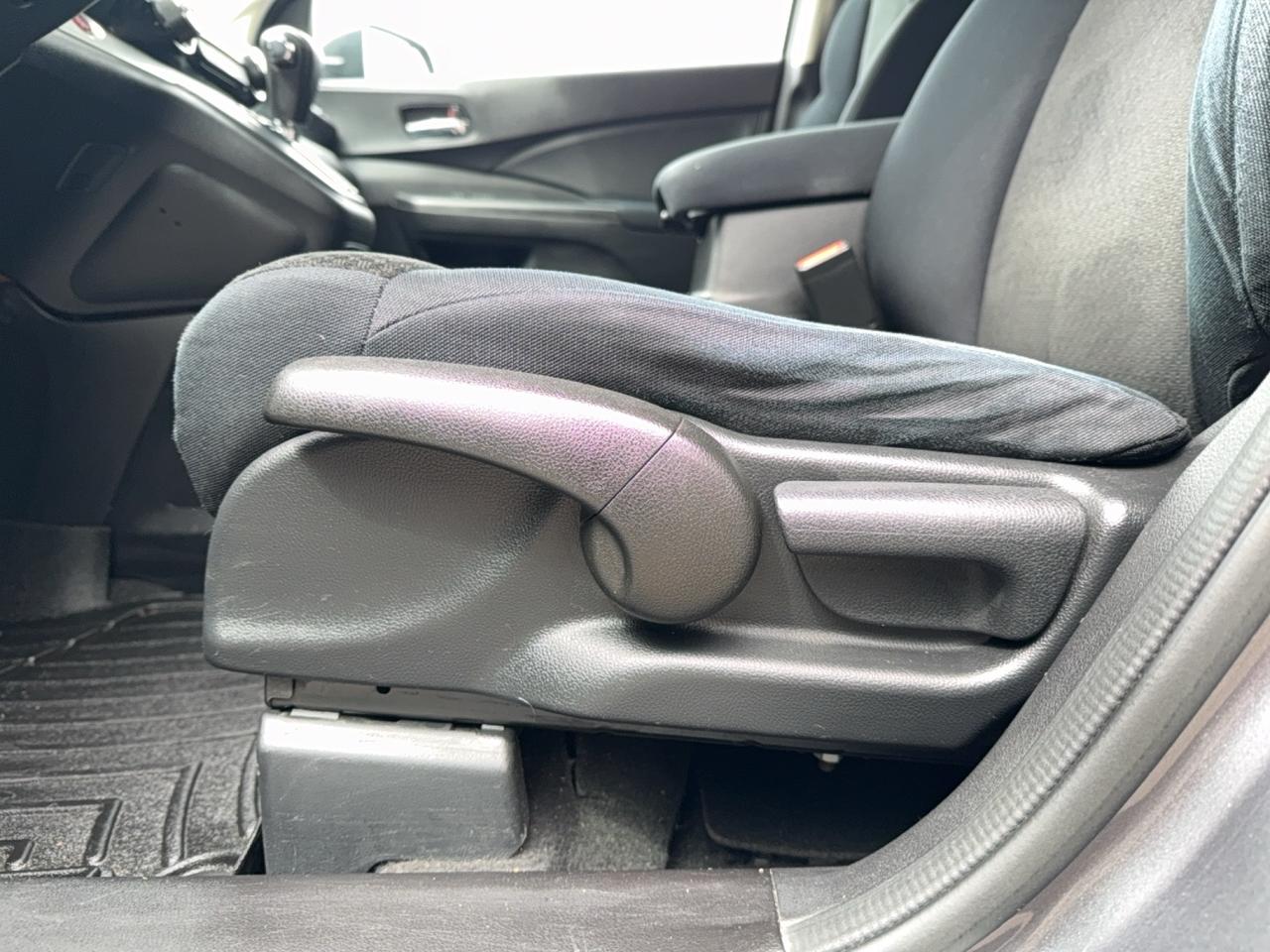 2015 Honda CR-V SE Photo