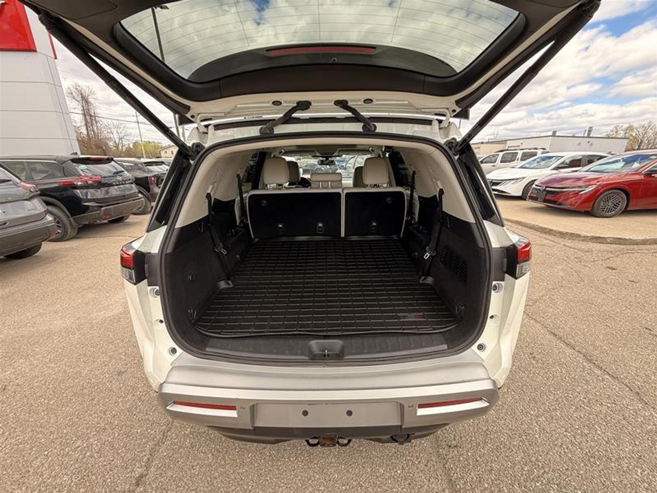 2022 Nissan Pathfinder SL V6 4x4 at Photo