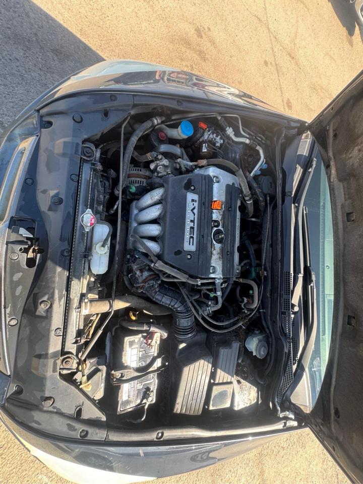 2004 Honda Accord EX-L, SEDAN, AUTO, 4 CYL, ONLY 177KMS, AS IS Photo
