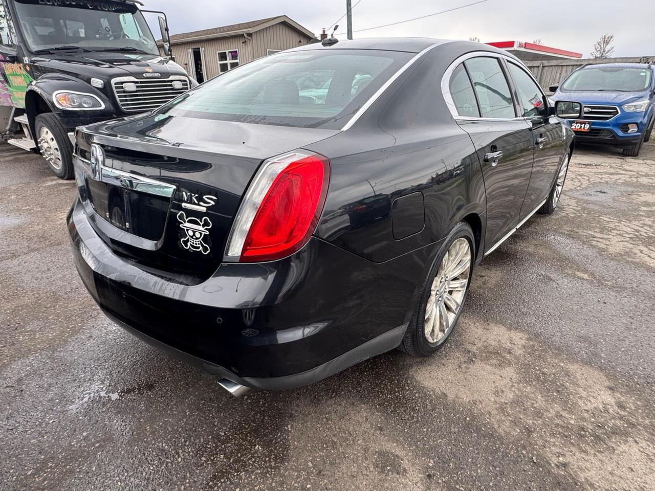 2011 Lincoln MKS SEDAN, AWD, LEATHER, NAVI, LOADED, AS IS SPECIAL Photo