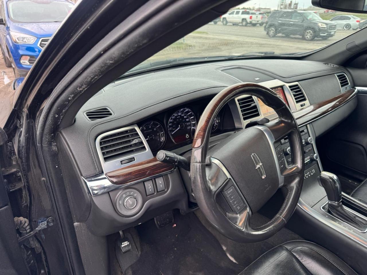 2011 Lincoln MKS SEDAN, AWD, LEATHER, NAVI, LOADED, AS IS SPECIAL Photo