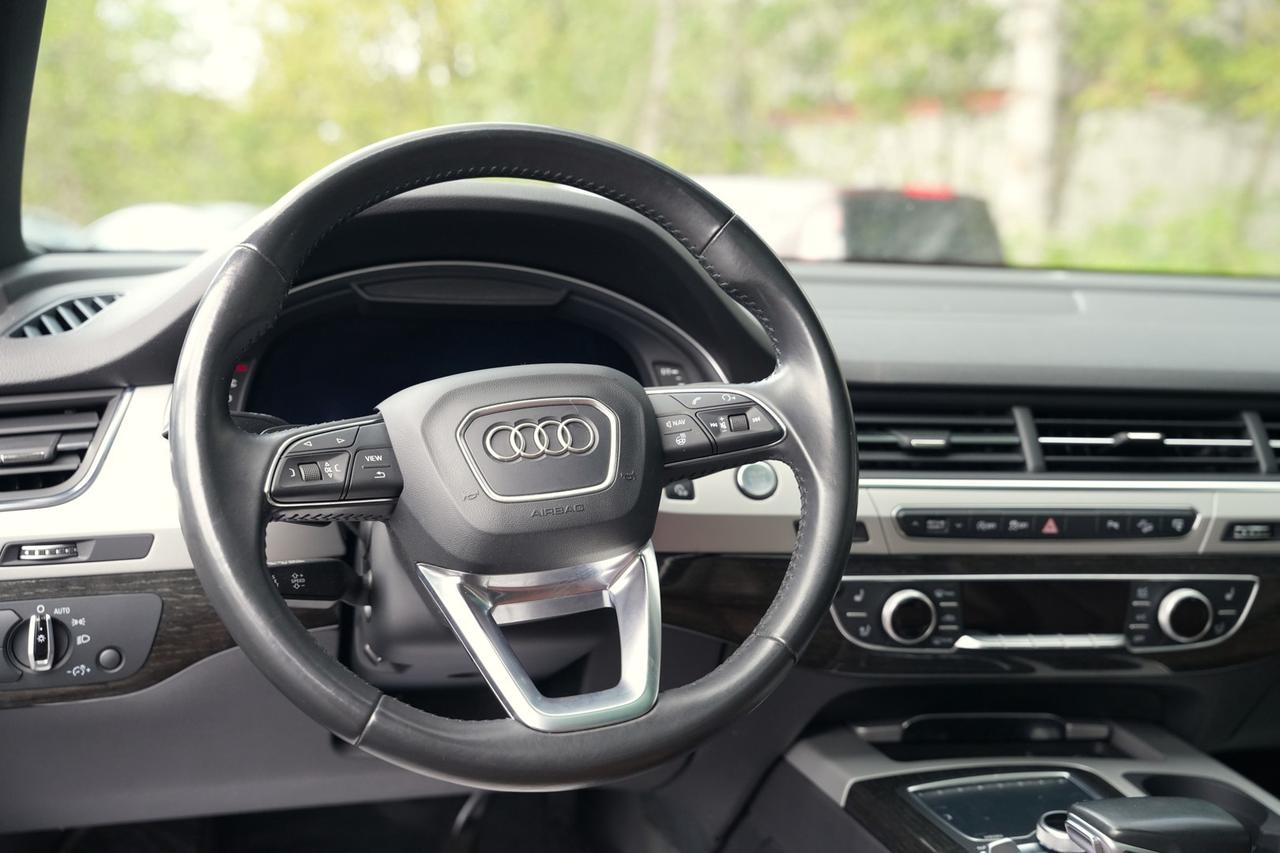 2017 Audi Q7 3.0 Premium Plus Quattro Photo