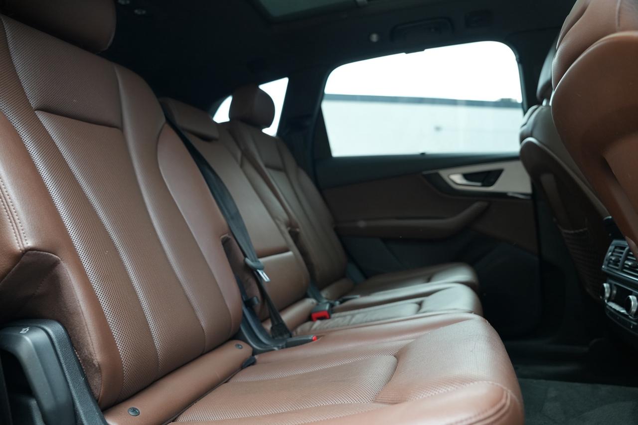 2017 Audi Q7 3.0 Premium Plus Quattro Photo