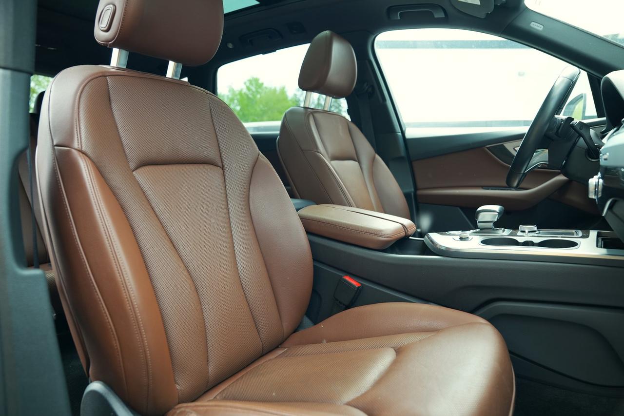 2017 Audi Q7 3.0 Premium Plus Quattro Photo
