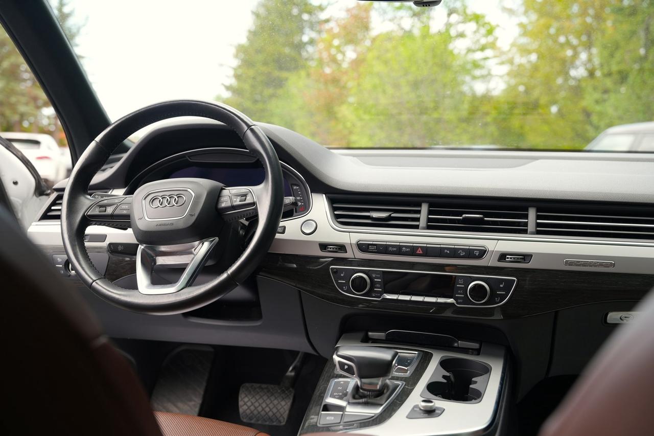 2017 Audi Q7 3.0 Premium Plus Quattro Photo