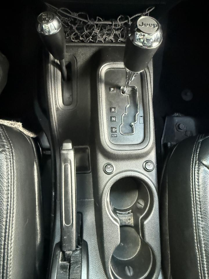 2014 Jeep Wrangler Sahara Photo