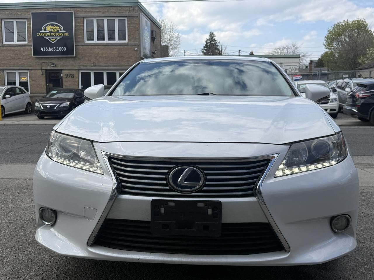 2013 Lexus ES 300 hybrid Photo