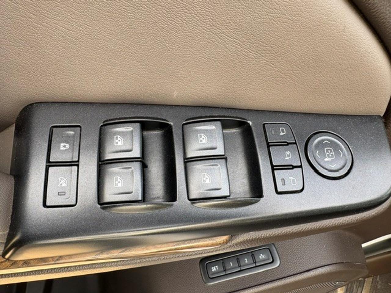 2018 GMC Yukon XL Denali Photo