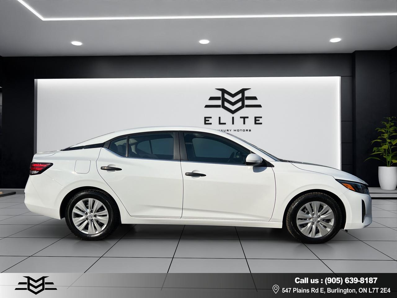 2024 Nissan Sentra S PLUS - ONE OWNER CAR - LOW LOW KMS !!! Photo
