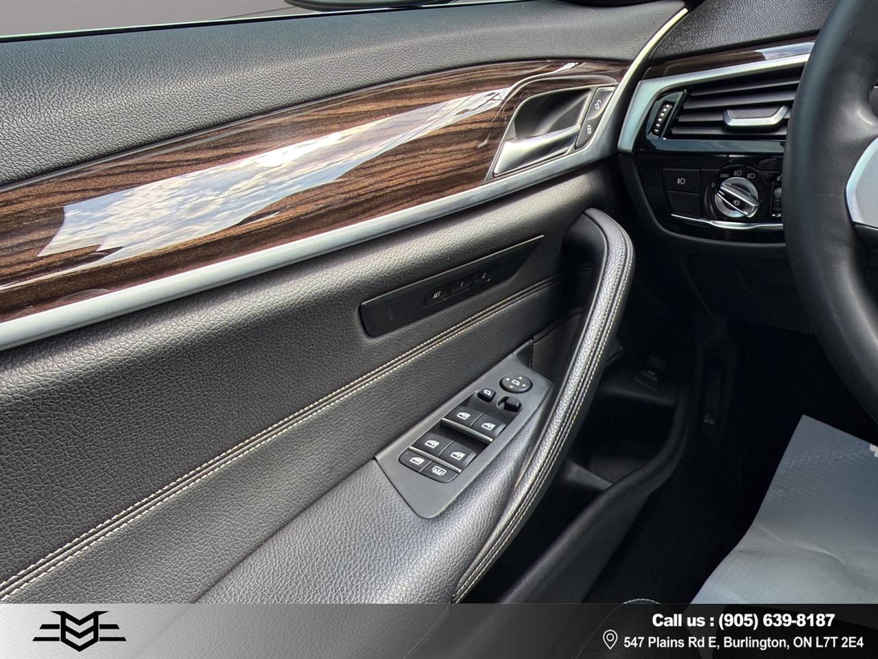 2019 BMW 5 Series 530i XDRIVE - M-SPORT PKG - NAVI - LEATHER !!! Photo