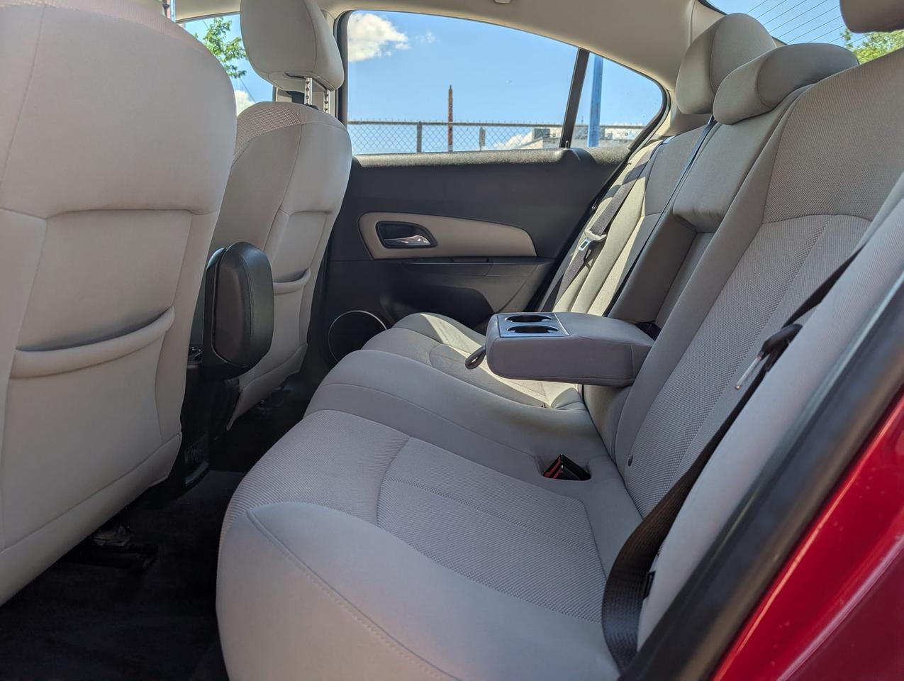 2011 Chevrolet Cruze LT w/1FL Photo
