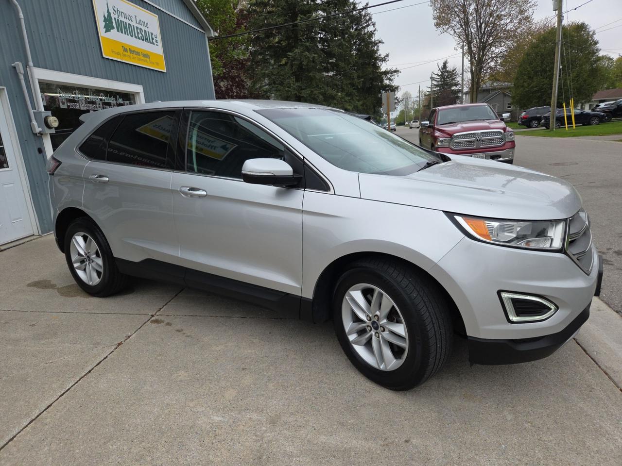 2017 Ford Edge SEL Photo2