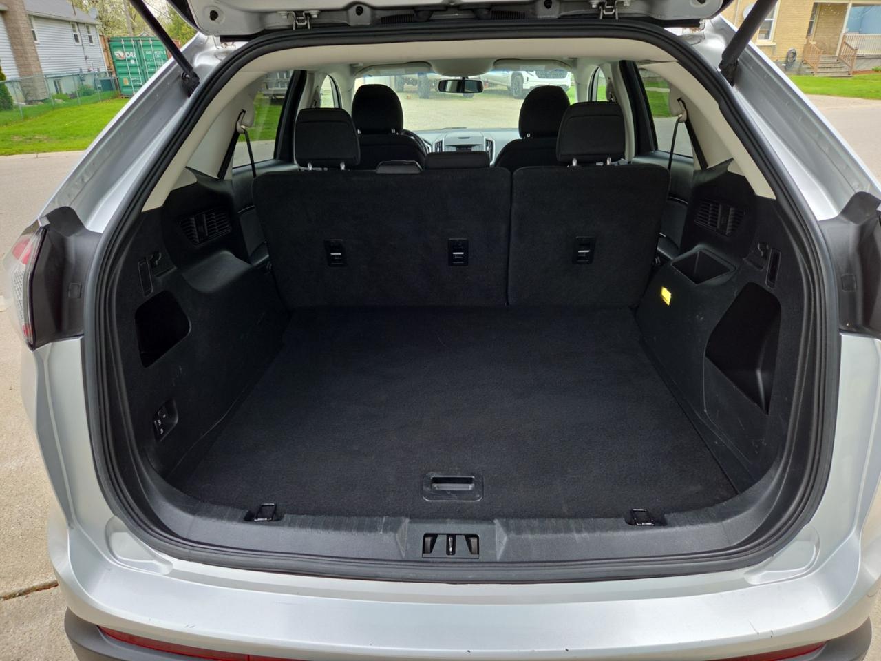 2017 Ford Edge SEL Photo