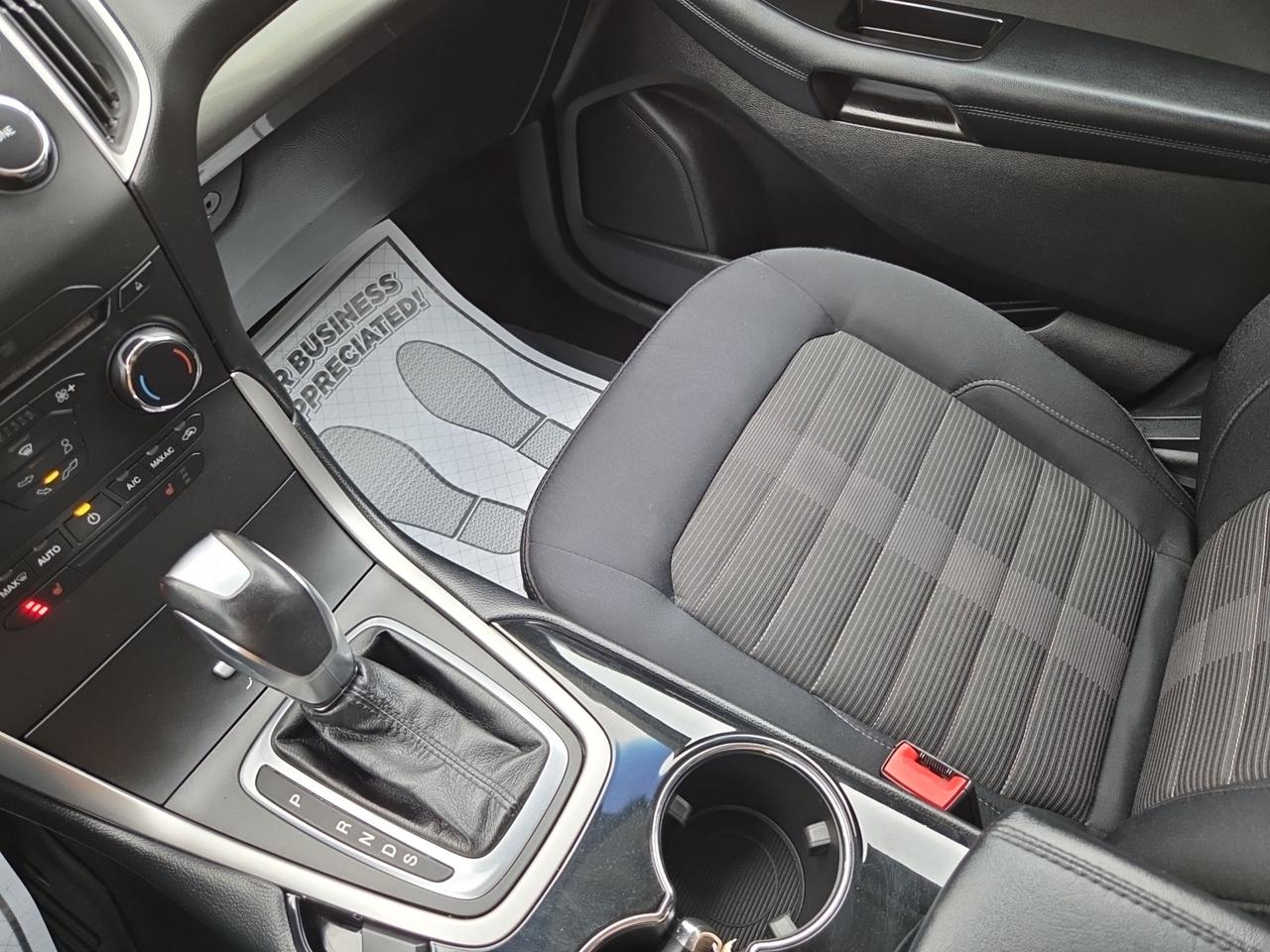 2017 Ford Edge SEL Photo