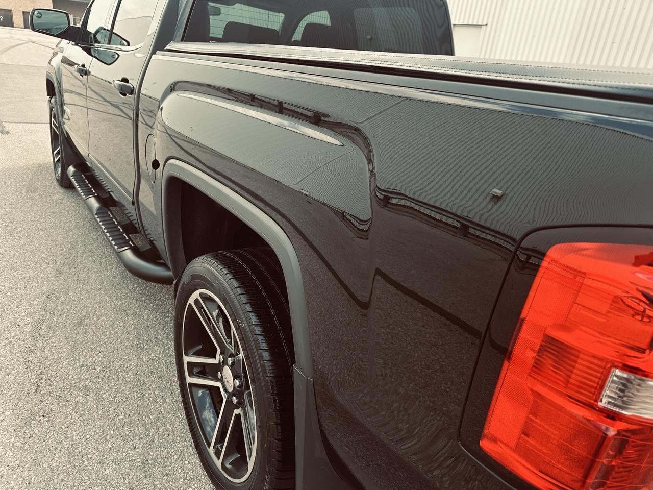 2015 GMC Sierra 1500 CREW CAB SLE TRIPLE BLACK Photo