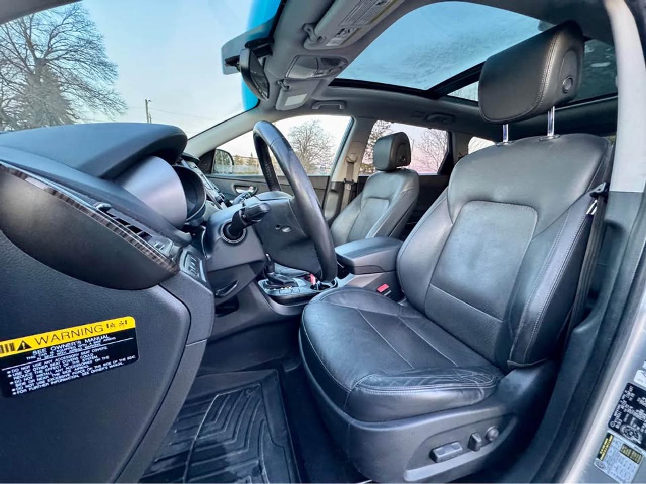 2015 Hyundai Santa Fe XL 7 seats - Luxury Photo