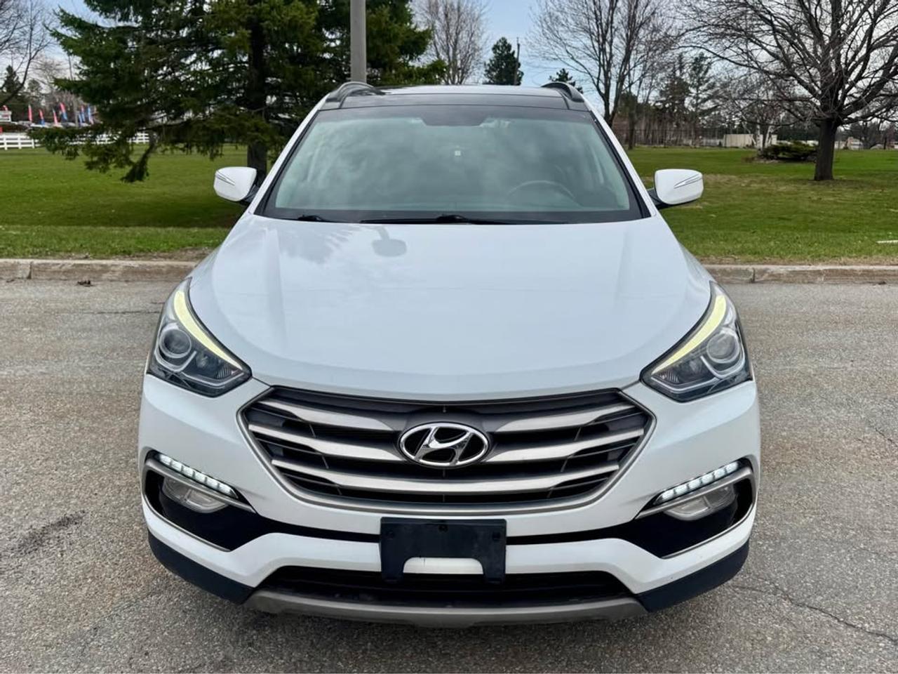 2018 Hyundai Santa Fe Sport Fully Loaded - No Accidents - Certified Photo