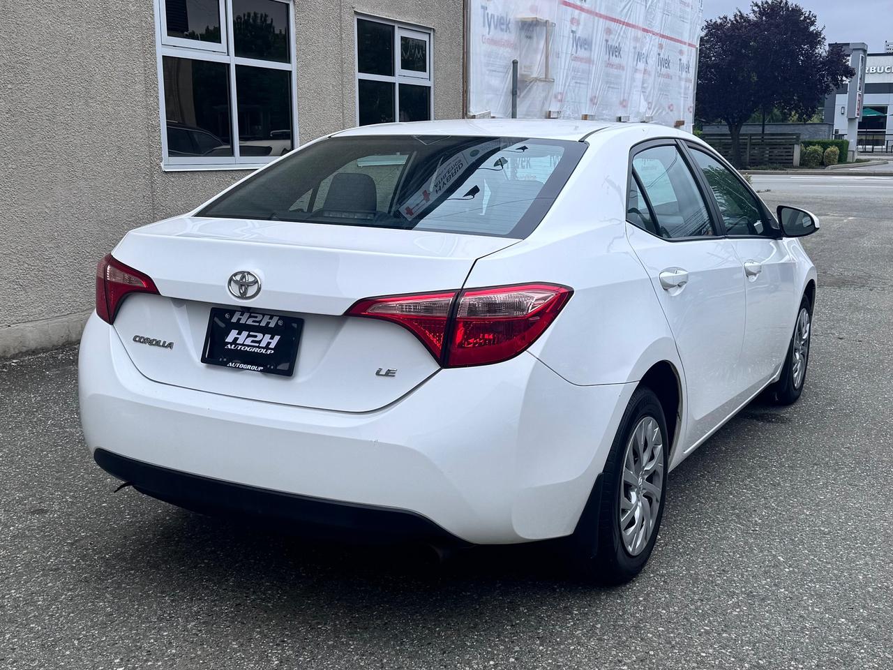 2019 Toyota Corolla FINANCING AVAILABLE Photo5