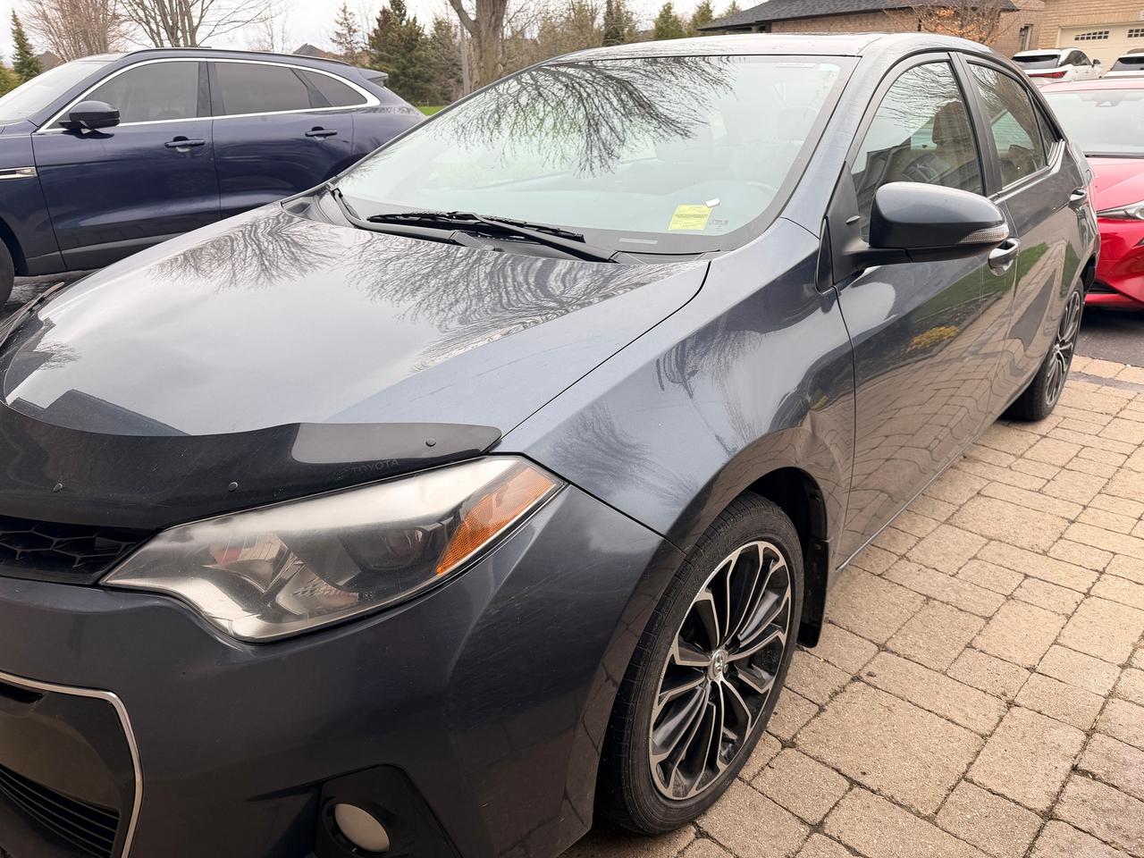 2016 Toyota Corolla S Photo1