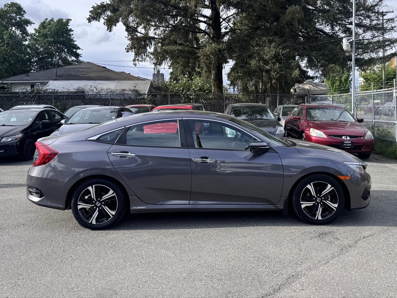2016 Honda Civic FINANCING AVAILABLE Photo5